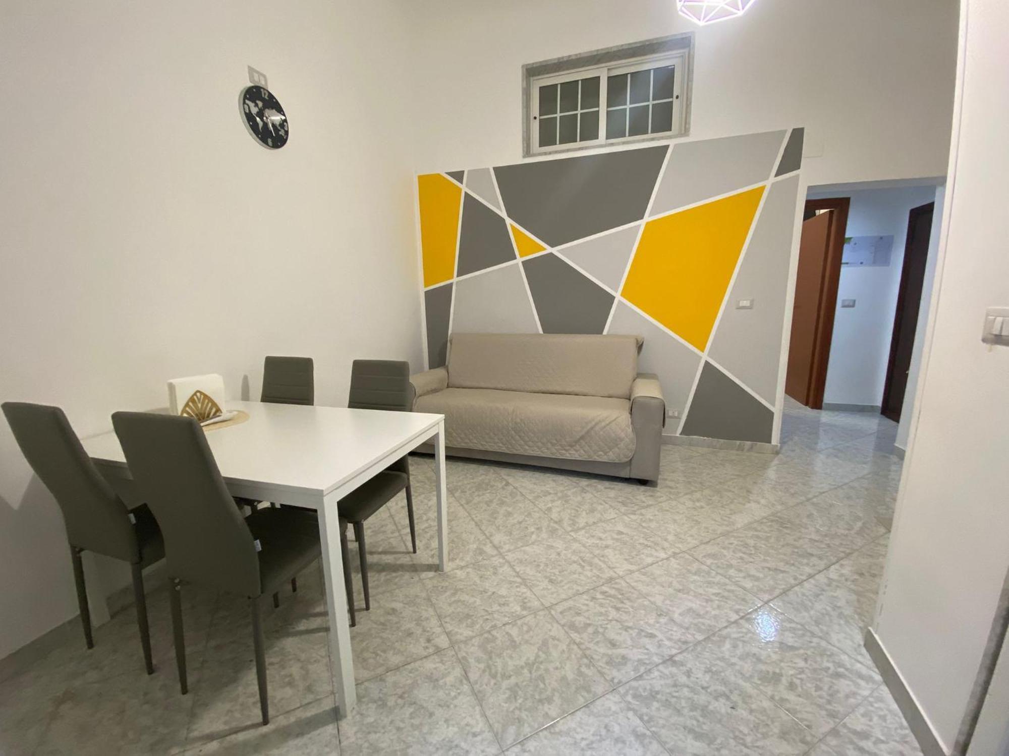 Newhouse Class Μπάρι Εξωτερικό φωτογραφία